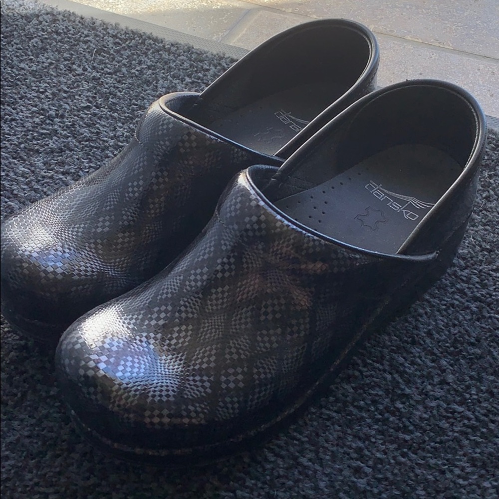 Dansko clog - nursing shoe